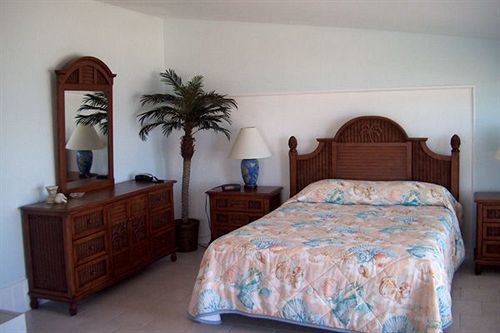 Pelican Beach Villas 마시 하버 외부 사진