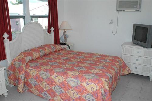 Pelican Beach Villas 마시 하버 외부 사진